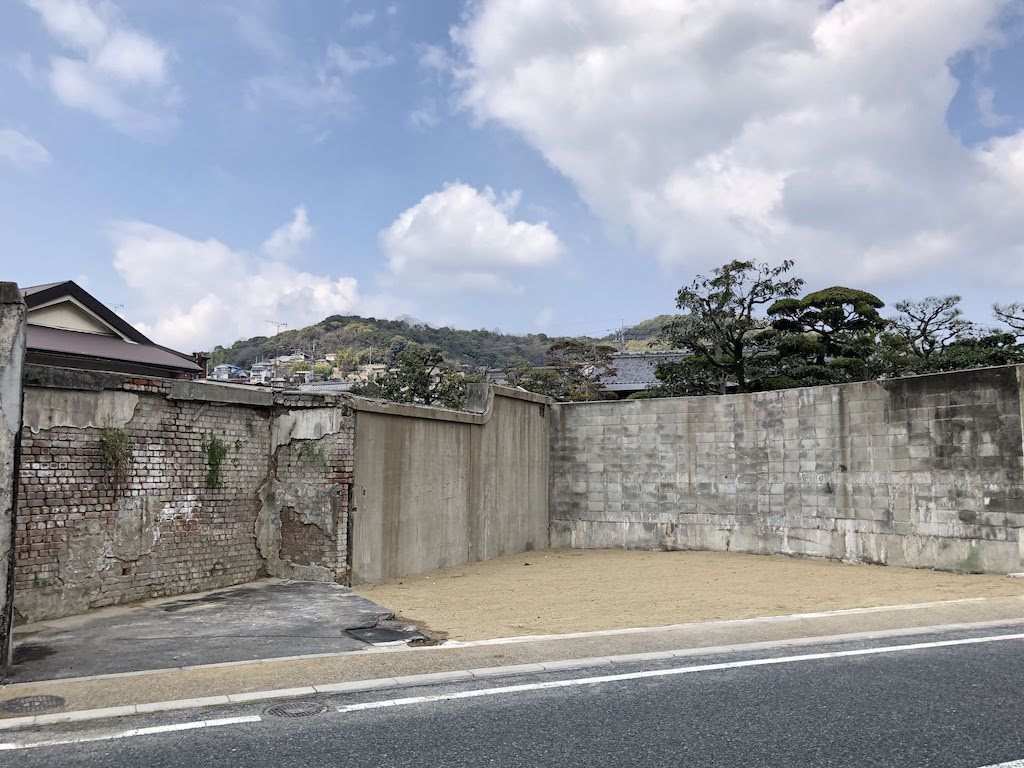橋本別邸のレンガ塀/HashimotoVilla